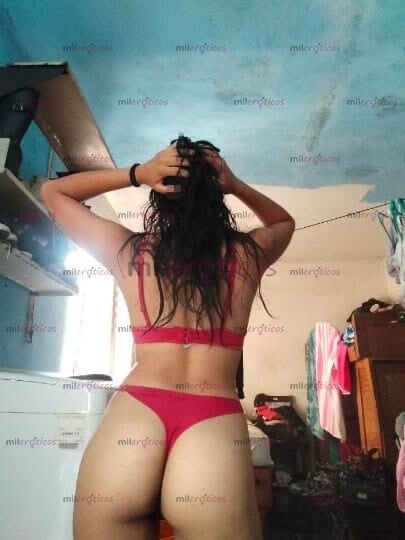 FOTOS DE APERLADITA APRETADITA CON UN CUERPO RIQUISIMO Y CACHONDOTA