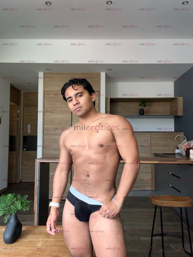 FOTOS DE JOVENCITO 20 AÑOS VERGON Y BUEN CULO, CON LUGAR
