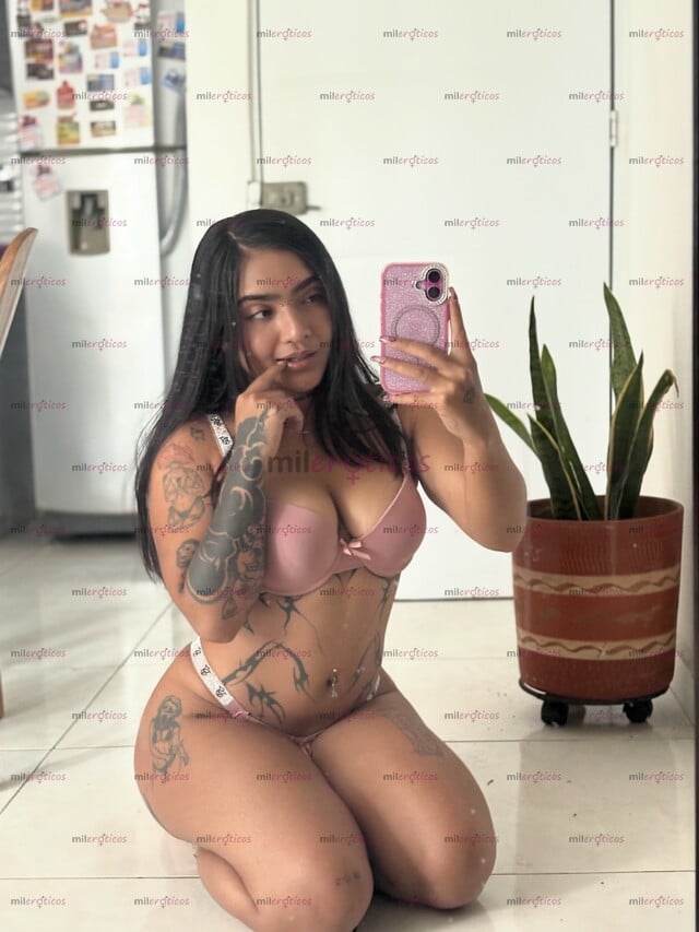 FOTOS DE SOFÍA,SCORT DE LUJO NALGONA Y TETONA CON UNA CINTURITA DE INFARTO