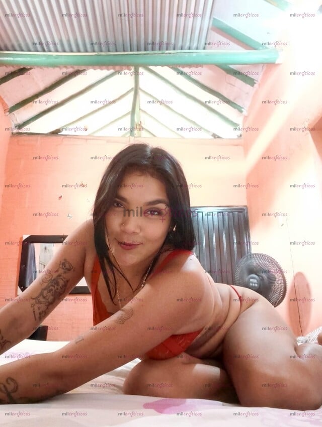 FOTOS DE VUELVE ALA AGENCIA. HERMOSA MORENA. ACTIVA.