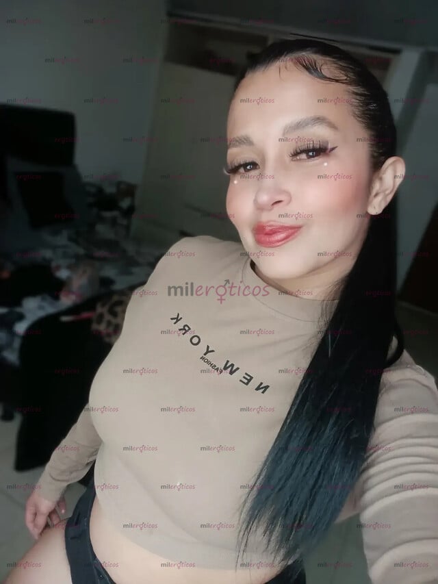 FOTOS DE ZOE, PRECIOSA COLOMBIANA CULONSITA, PARA QUE LO HAGAMOS DELICIOSO.
