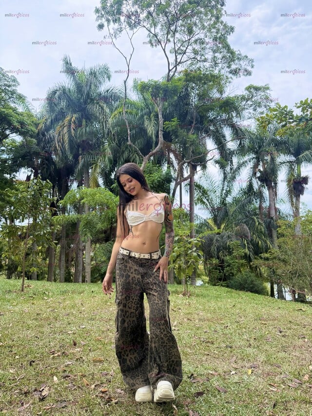 FOTOS DE JANIN MUÑEQUITA EXCLUSIVA CON SENOS PEQUEÑOS DISPONIBLE PARA TI