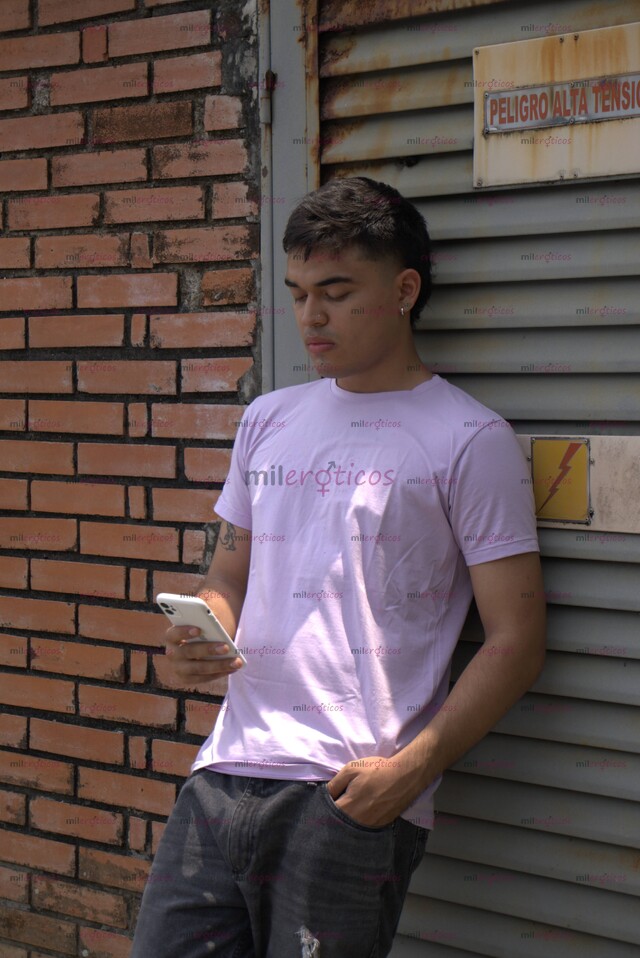 FOTOS DE HOMBRE DISCRETO, COMPLACIENTE Y MUY ATENTO COMPAÑÍA CON BUENA ACTITUD Y EX