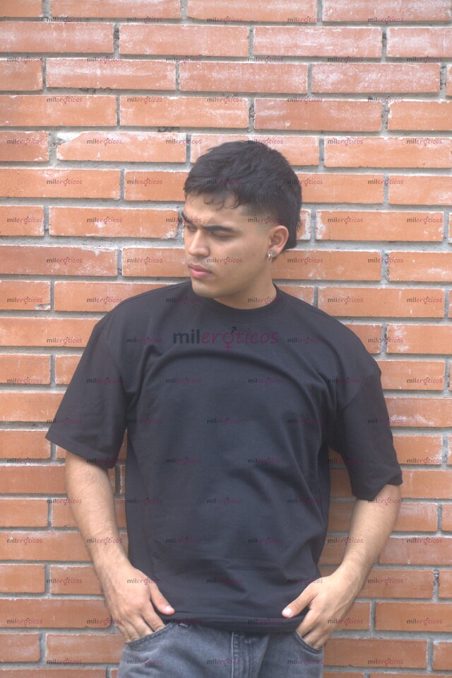 FOTOS DE HOMBRE DISCRETO, COMPLACIENTE Y MUY ATENTO COMPAÑÍA CON BUENA ACTITUD Y EX