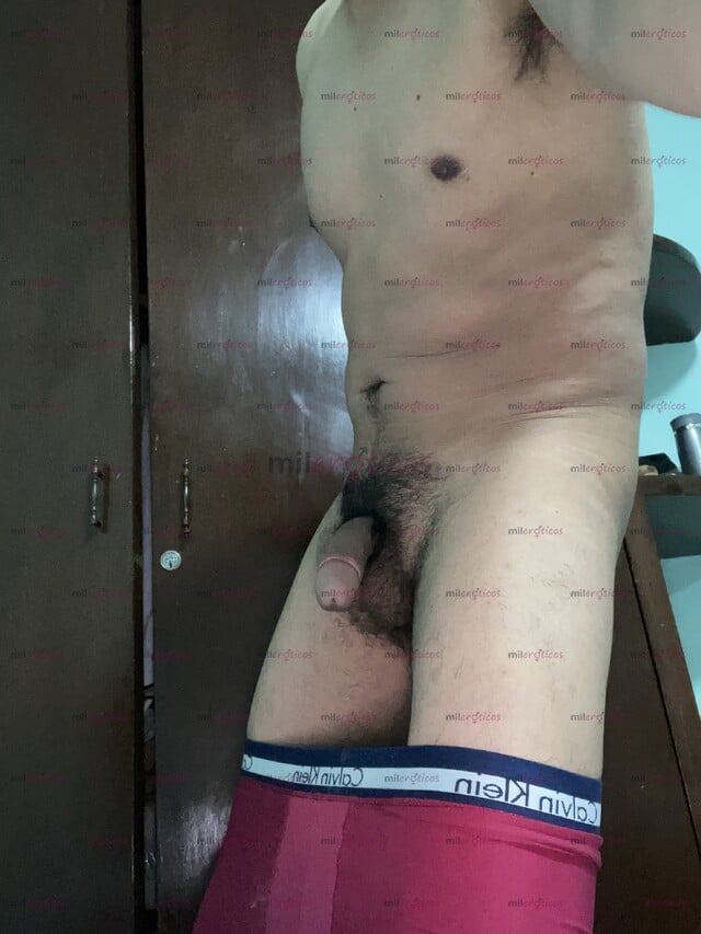 FOTOS DE HOLA AMOR ¿SI NO ES PARA MÍ, AL MENOS DEJA QUE TENGA SEXO SALVAJE CONMIGO?