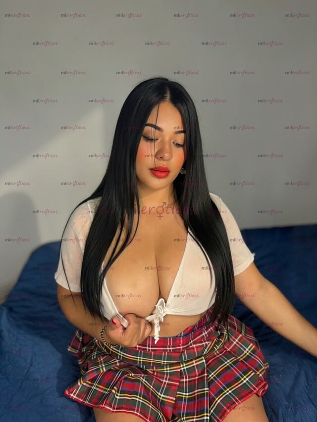 FOTOS DE SOY LINDA UNA SEXI MUJER DE GRANDES PIERNAS Y DELICIOSOS SENOS VEN Y DISFRUTAMOS