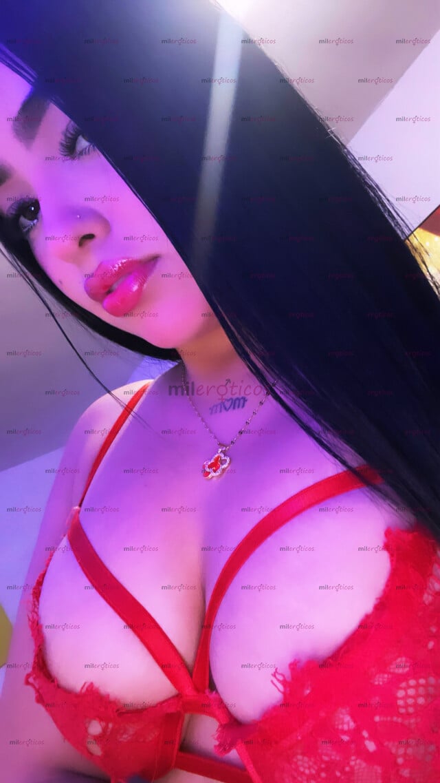 FOTOS DE CHICA RECIÉN LLEGADA A TU CIUDAD , CON TETAS GRANDES Y LACTANTE