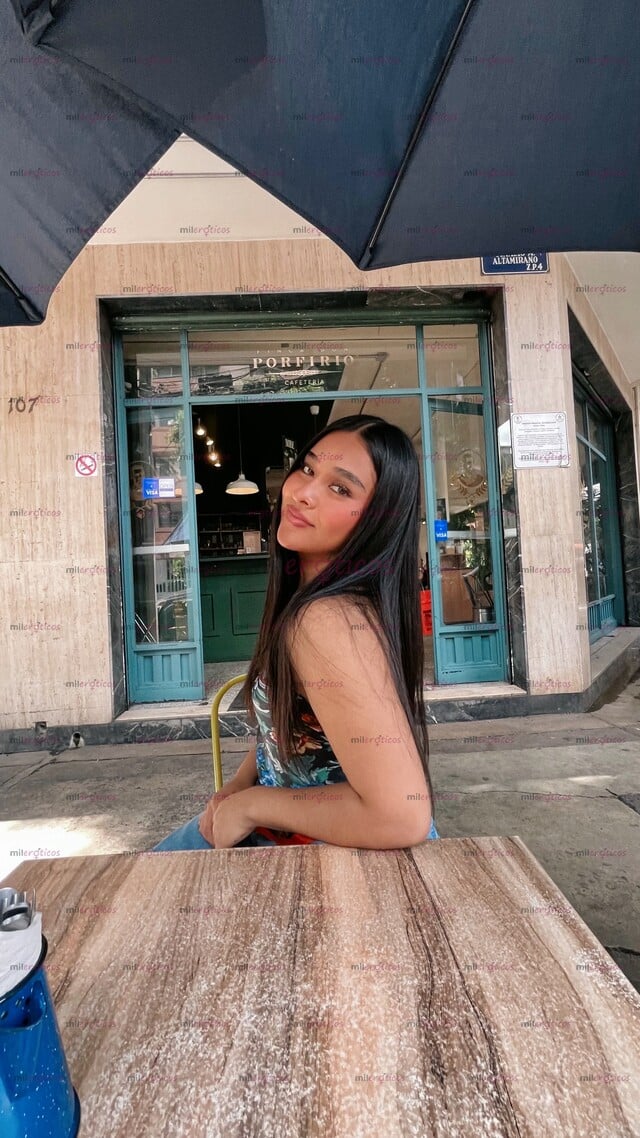FOTOS DE ARIEL, TRANS GUAPA, FEMENINA Y CON CLASE PARA COMPLACERTE.