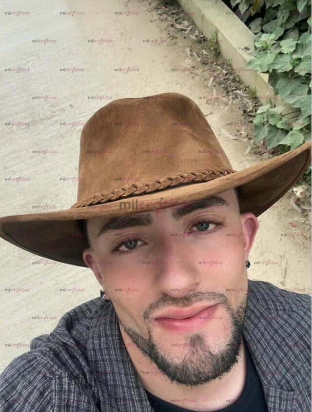 FOTOS DE LINDO ROSTRO, DOMADOR DE CULOS DISPUESTO A PASARLA RICO