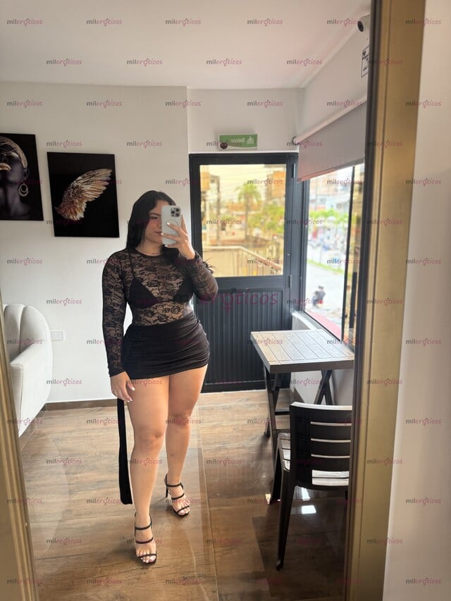 FOTOS DE HERMOSA Y CALIENTE VENEZOLANA DISPUESTA A COMPLACERTE