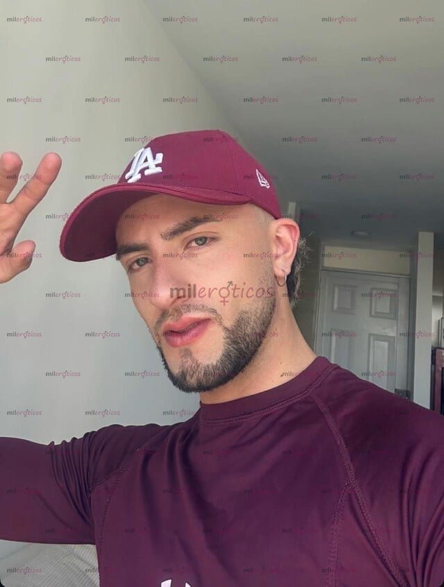 FOTOS DE DOMADOR DE CULOS CON VERGA GRANDE Y ROSTRO LINDO