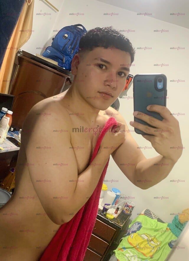 FOTOS DE CHICO VIRGEN CUMPLO CON LO ESCRITO Y FETICHE