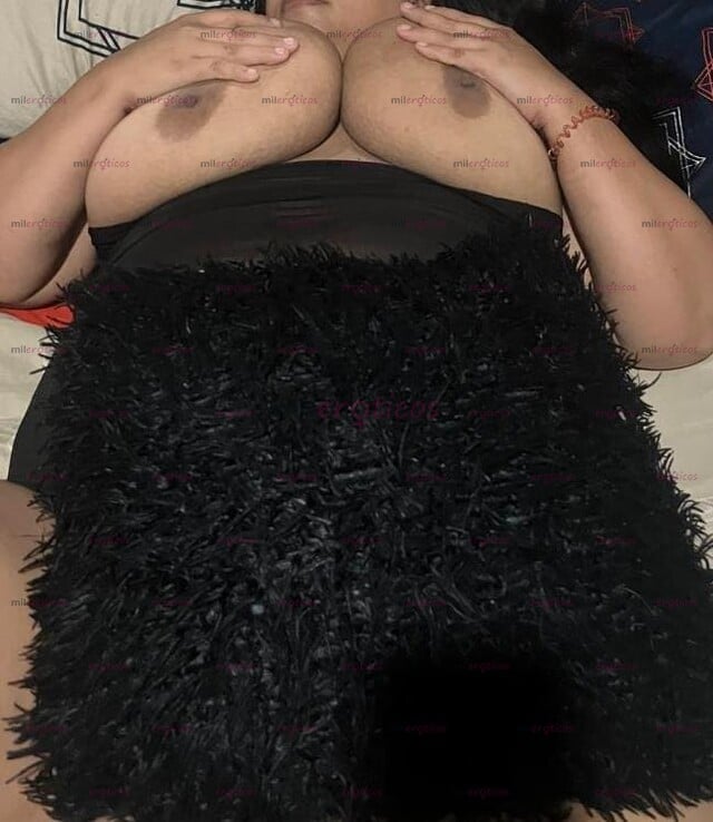 FOTOS DE RICAS TETAS ENORMES PARA QUE DISFRUTES CHUPANDO LAS.
