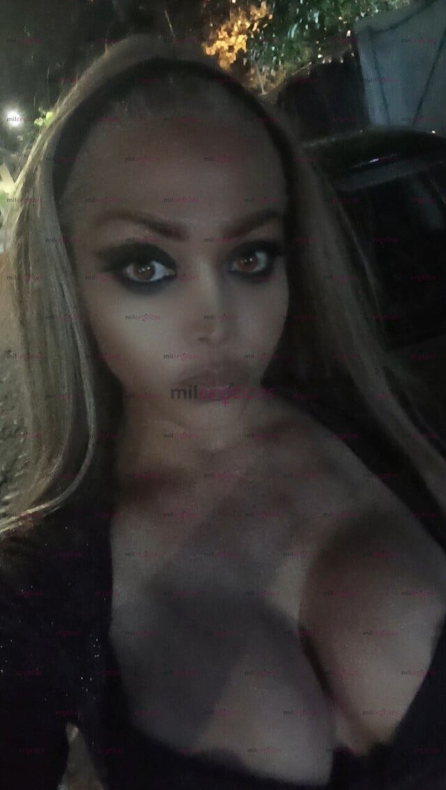 FOTOS DE CAROLINA BELLA RUBIA EXOTICA CHICA TRANS