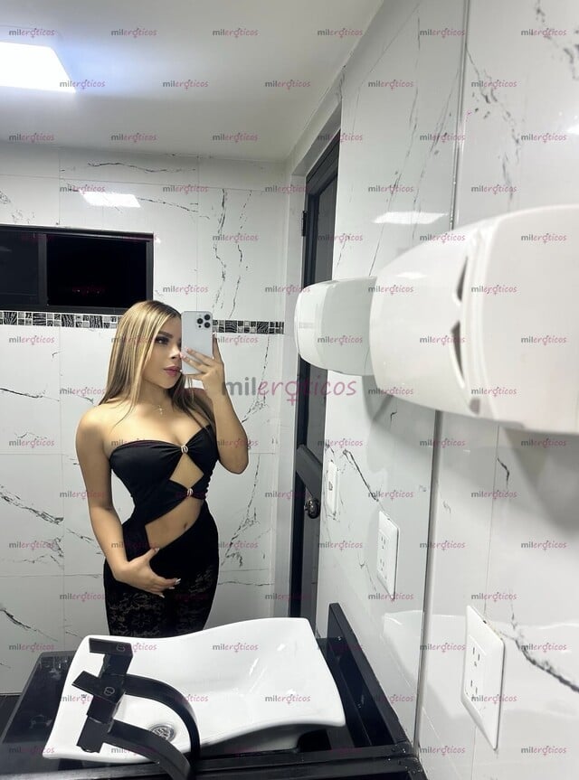 FOTOS DE ELEGANCIA Y DISCRECIÓN, ENCANTO FEMENINO