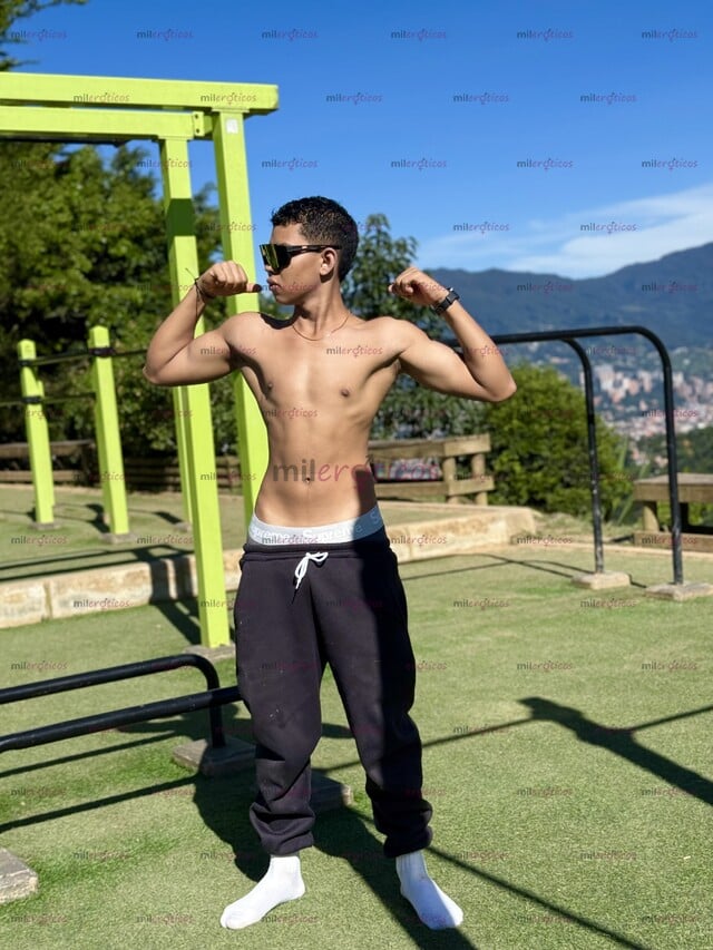 FOTOS DE SOY CHICO 100% ACTIVO, TENGO 19 AÑOS DISPUESTO A COMPLACERTE EN TODO