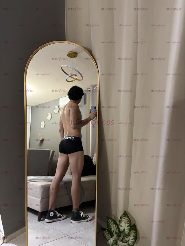FOTOS DE CHICO CACHONDO CON 22CM DE TESTOSTERONA Y RICAS NALGAS LISTO PARA TI