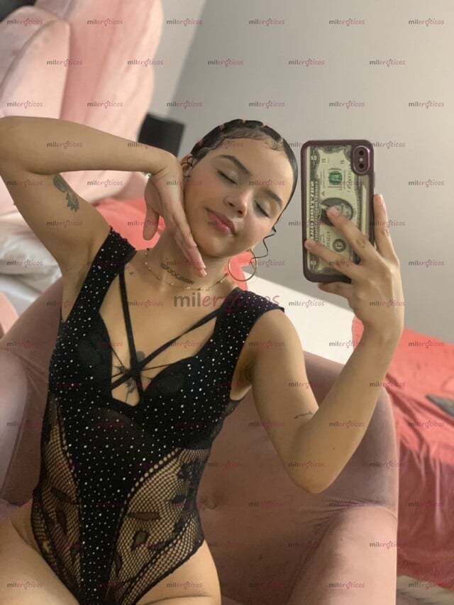FOTOS DE HOLA MI NOMBRE ES LUNA, UNA CHICA JOVEN Y ASEADA QUE HARÁ TUS FANTASÍAS REALIDAD