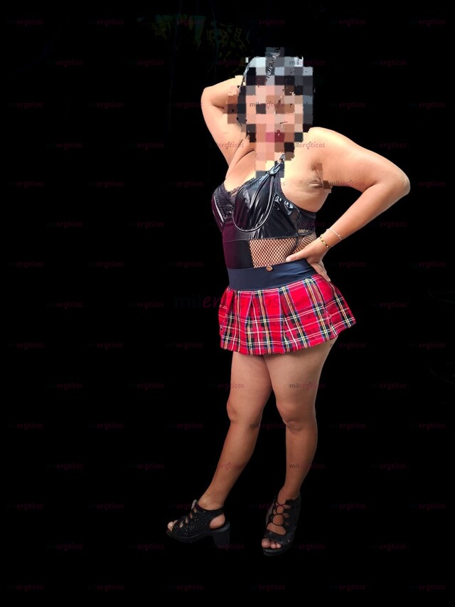 FOTOS DE 24 AÑS LESLY FORNEA EMPEZANDO CACHONDA APRETADITA MOJADITA LIMPIA