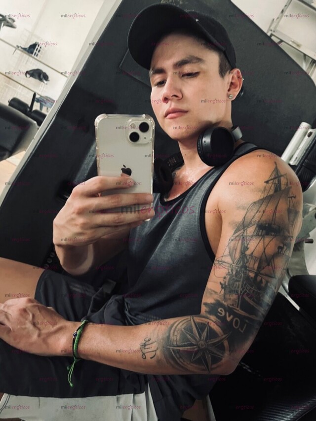 FOTOS DE LOUIS COLOMBIANO DE VISITA POR POCOS DÍAS.