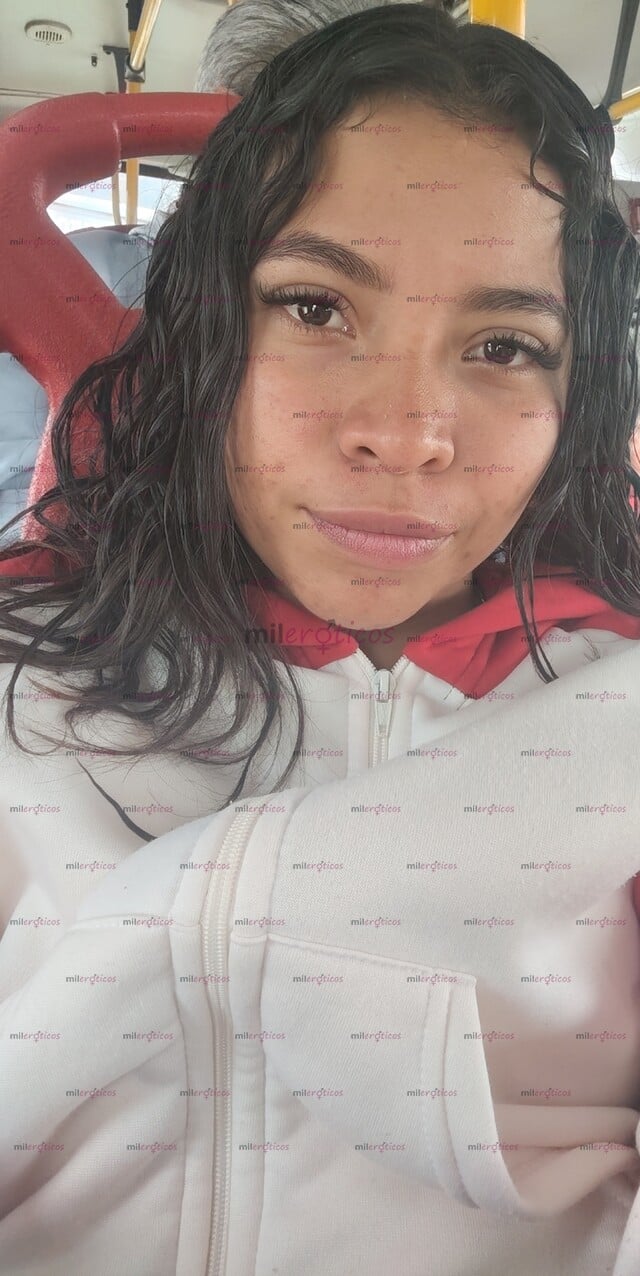 FOTOS DE HOLA SOY MÍA NENA MUY CALIENTE Y ATRACTIVA PEQUEÑA PERO TRAVIESA