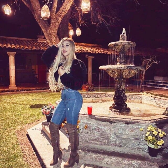 FOTOS DE HOLIS :) NIÑA LINDA DE ROSTRO Y CUERPO 23 AÑOS DISCRECIÓN ES LO MÁS IMPORTANTE !