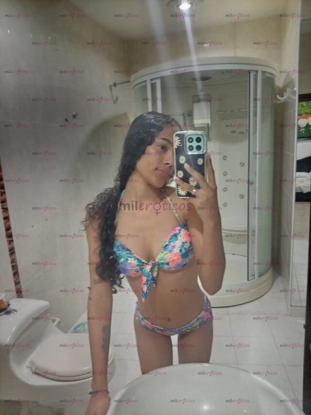 FOTOS DE UNA FLACA CON GANAS DE SATISFACERTE VEN Y DISFRUTEMOS DE UN RATO AGRADABLE