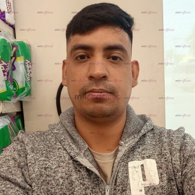 FOTOS DE SOY ACTIVO MUY CALIENTE Y BUENA ONDA Y ME GUSTA CHUPAR EL CULO