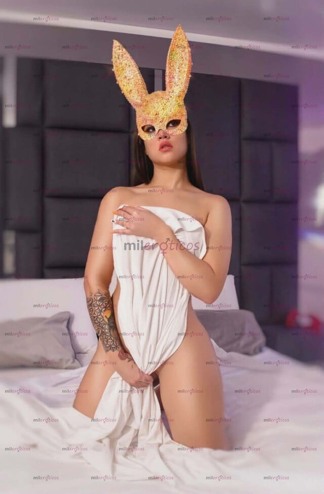 FOTOS DE HAY SENSACIONES QUE EL CUERPO GUARDA... HASTA QUE ALGUEN SABE COMO DESPERTARLAS
