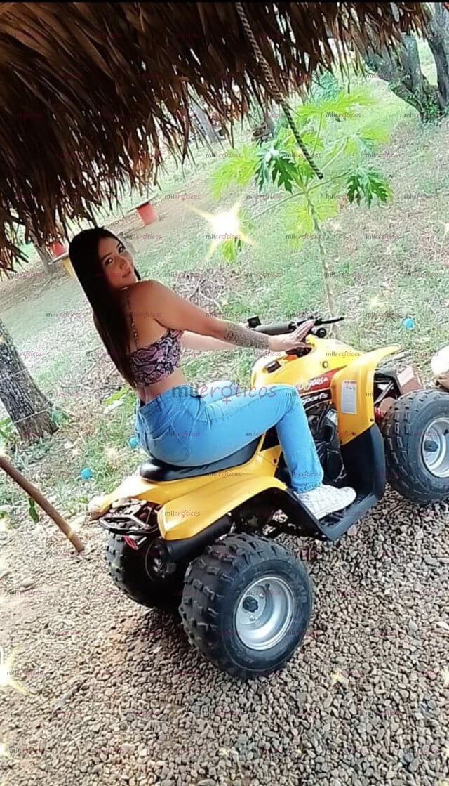 FOTOS DE HAY SENSACIONES QUE EL CUERPO GUARDA... HASTA QUE ALGUEN SABE COMO DESPERTARLAS