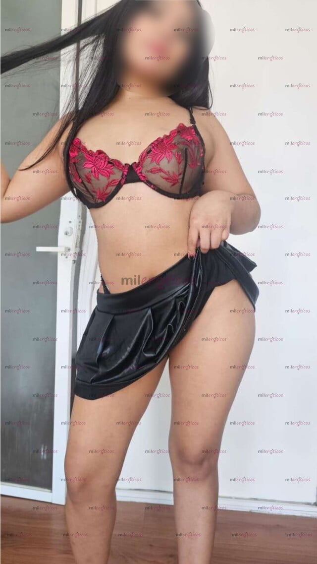 FOTOS DE CHIQUITA PETTIT! DELICIOSA DANNA 19 AÑOS CARITA LINDA CUERPO NATURAL NALGONCITA