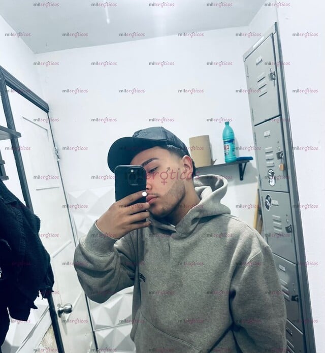 FOTOS DE LLEGÓ ESTE MORRITO , CALIENTE LISTO PARA PARA SER DESLECHADO