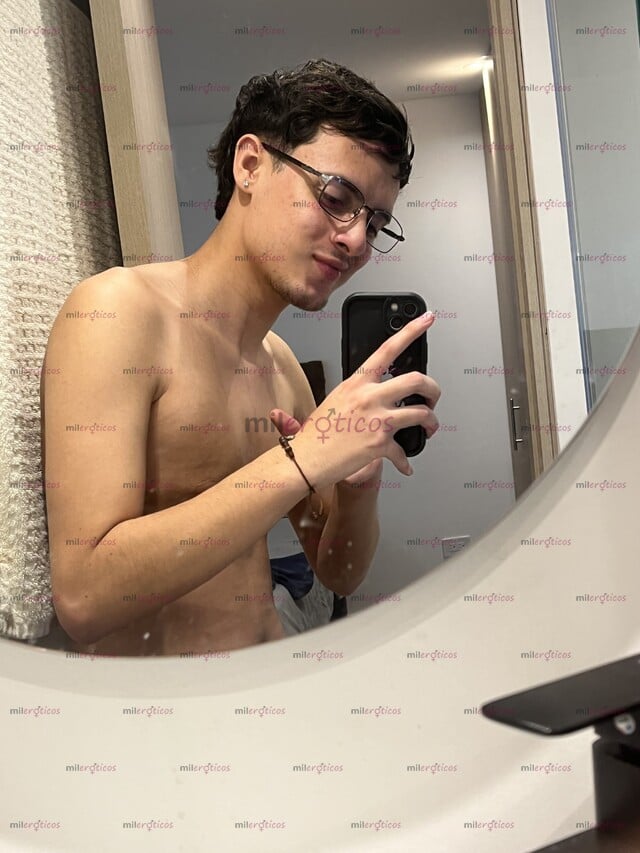 FOTOS DE POLLITO MASCULINO GUAPO, TWINK, VERSATIL