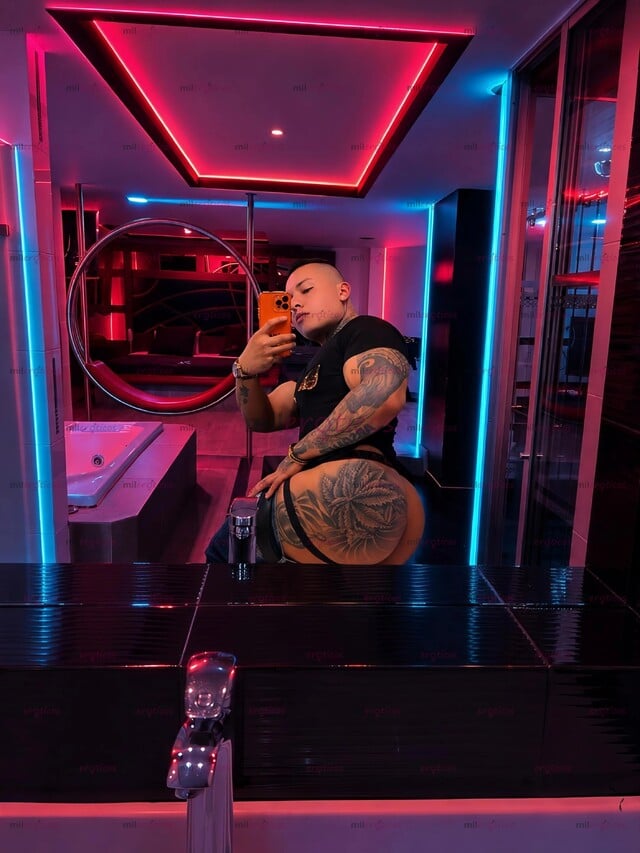 FOTOS DE VERSATIL FIESTA AMANECIDA DISPONIBLE 24 HORAS BESOS CARICIAS MORBO POSES CONOCEM