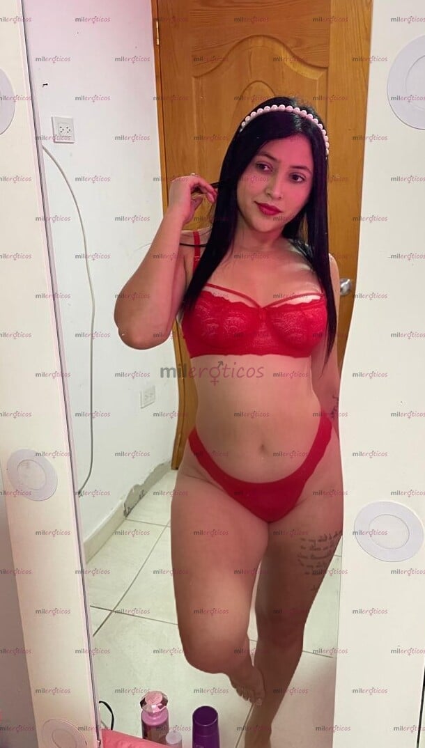 FOTOS DE RICA, ARDIENTE , DIVERTIDA , MUJER , PROVOCATIVA, PELI NEGRA NATURAL