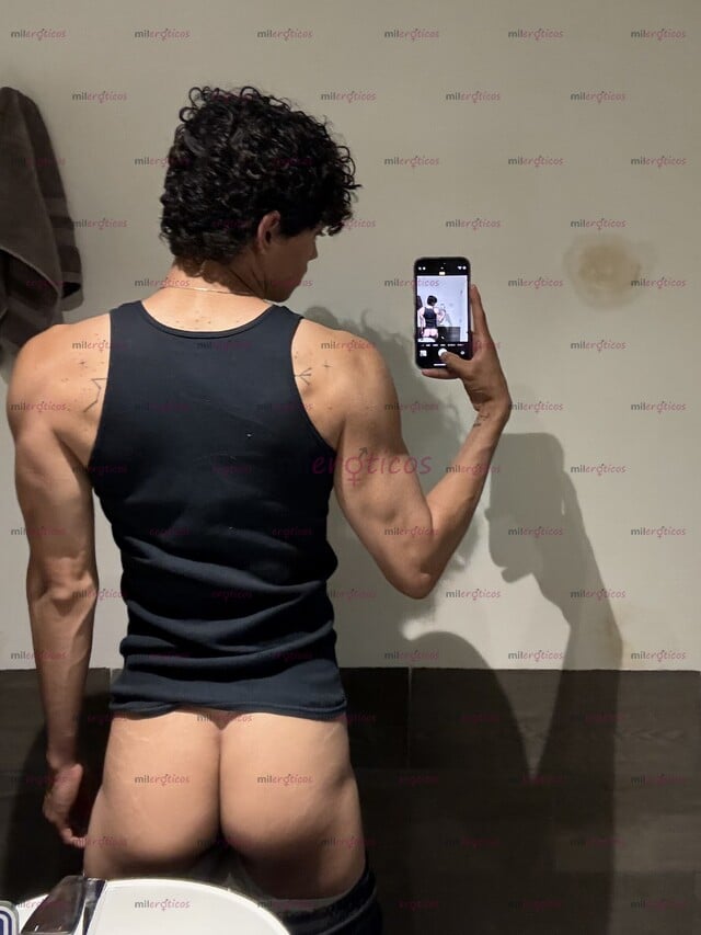 FOTOS DE JOAO, BABYFACE, COLOMBIANO CUERPO ATLÉTICO