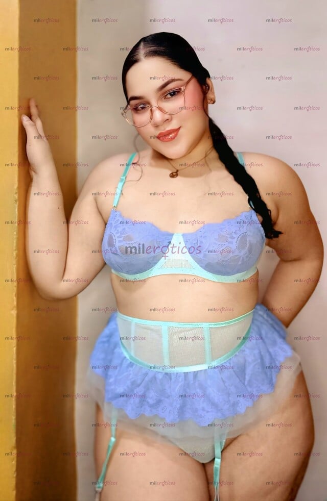 FOTOS DE CURVY DIVINA QUE TE PONDRA LOS OJOS EN BLANCO DE TAN RICA MAMADA QUE TE HARE