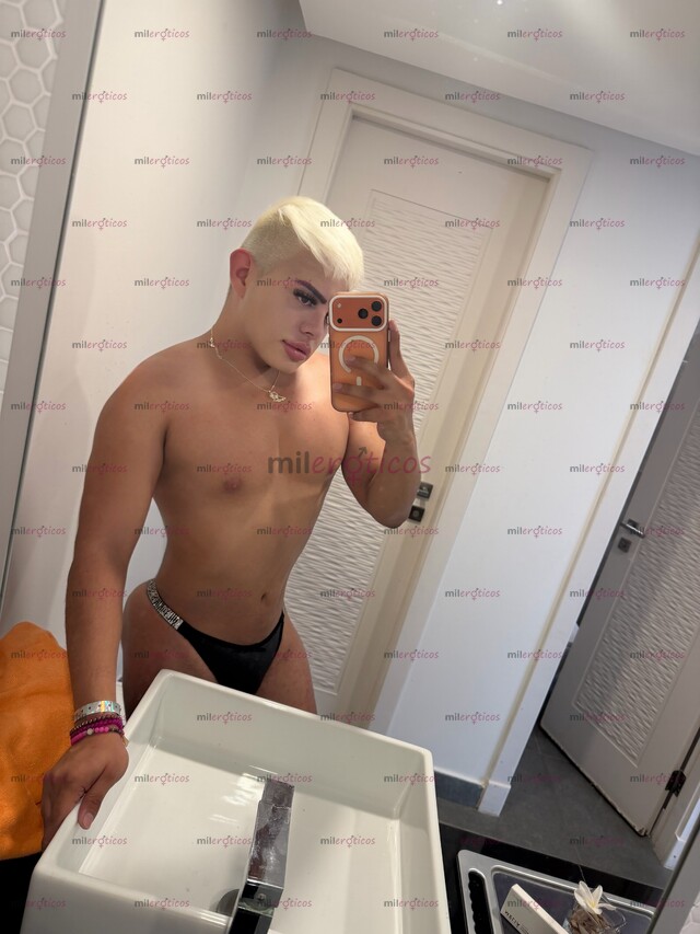 FOTOS DE TOTALMENTE ACTOR PORNO SOY UNA BECERRA MAMANDO VERGA