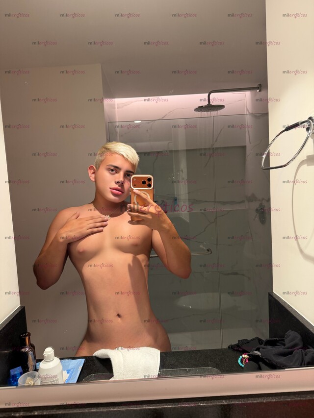 FOTOS DE TOTALMENTE ACTOR PORNO SOY UNA BECERRA MAMANDO VERGA