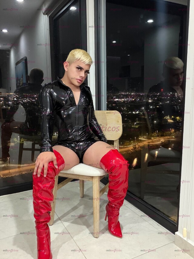 FOTOS DE TOTALMENTE ACTOR PORNO SOY UNA BECERRA MAMANDO VERGA