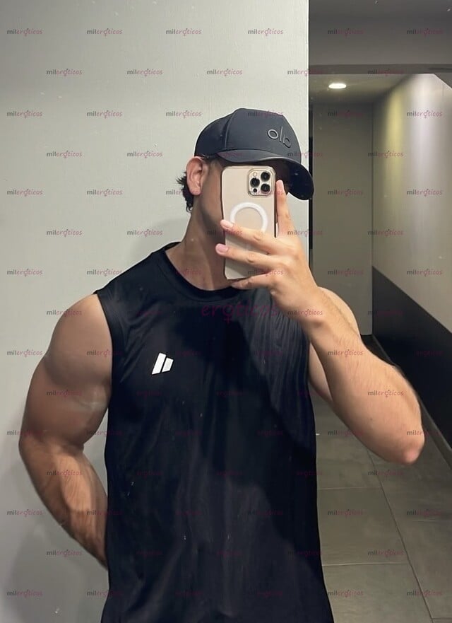 FOTOS DE ACTIVO ALTO DOMINANTE NADA AFEMINADO Y DISCRETO BUENA VERGA 20CM