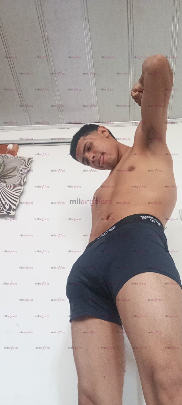FOTOS DE CABALLERO HETERO CON EXCELENTE PRESENCIA Y DISCRECIÓN