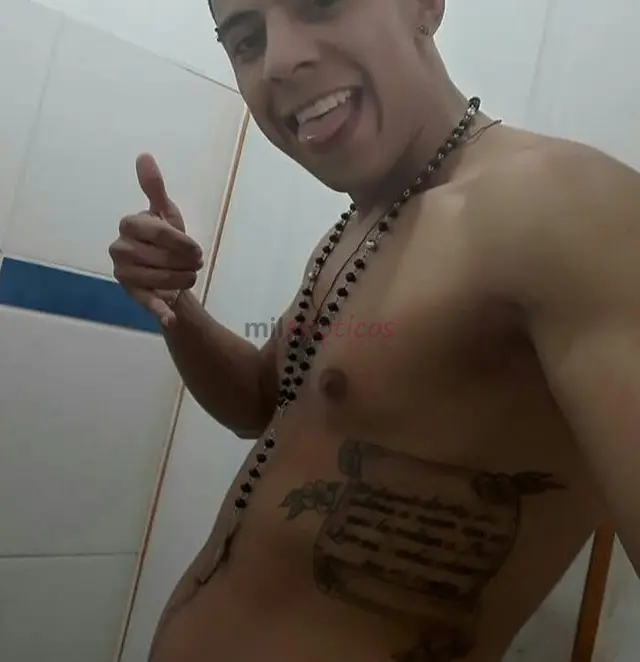 Morenito de 26 ano busca complacer tus fantacias pasarlo riko soy muy extrovertido me encanta hacerte felizte are sentir fantacias inolvidables dispue...