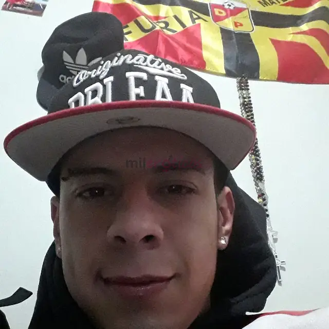 Morenito de 26 ano busca complacer tus fantacias pasarlo riko soy muy extrovertido me encanta hacerte felizte are sentir fantacias inolvidables dispue...