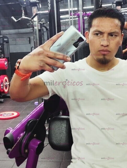 FOTOS DE 1000 JOVEN COLÁGENO ALTO 1.82 GUAPO BUEN CUERPO 25 AÑOS
