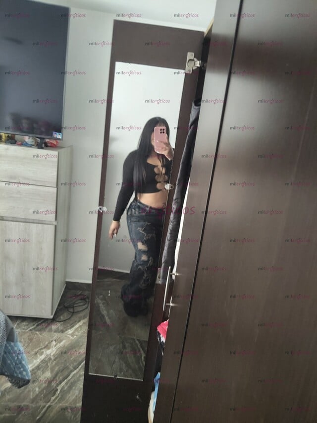 FOTOS DE LINDA Y ATRACTIVA GORDITA, PELINEGRA. DISFRUTA DE UN RATO AGRADABLE.