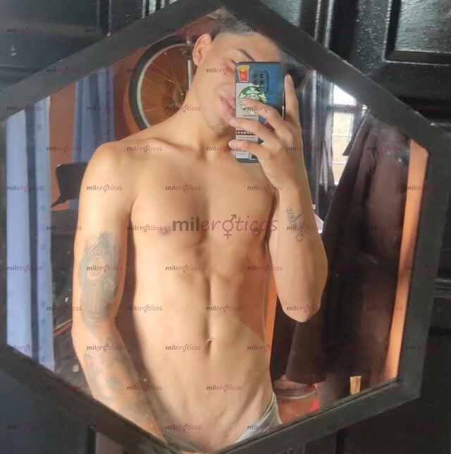 FOTOS DE PAISA PROVOCATIVO 21 AÑOS HETERO FLACO RESERVADO