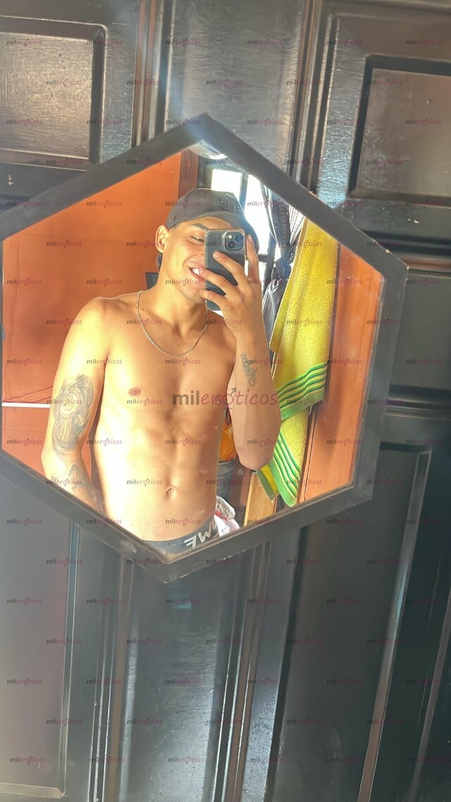 FOTOS DE PAISA PROVOCATIVO 21 AÑOS HETERO FLACO RESERVADO