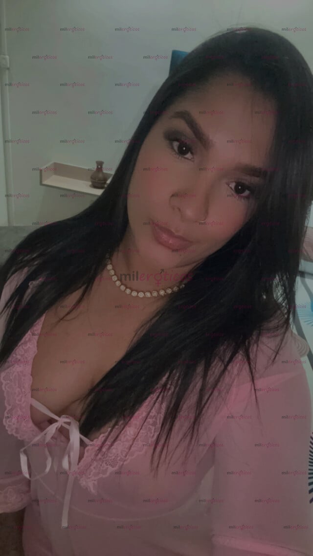 FOTOS DE EMMA MORENA VIP SEXY CON GRAN TRASERO FOGOSA