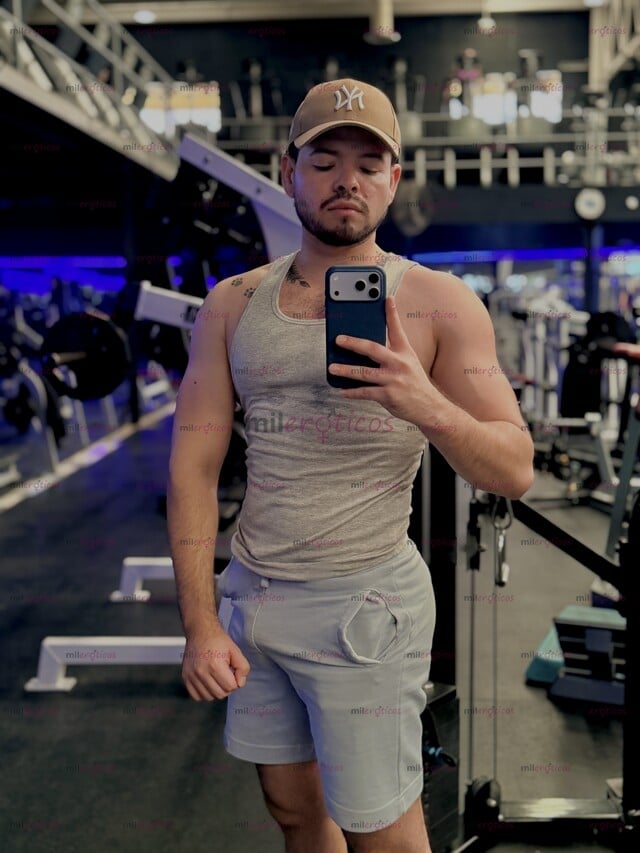FOTOS DE INTER GUAPO CALIENTE Y COMPLACIENTE CON 19CM
